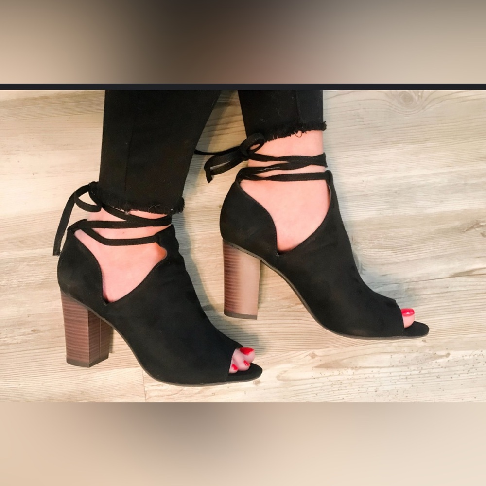 NEW BC Lace Up Peep Toe High Heeled Bootie Shoe, With Box, 8.5 US Size